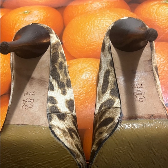 Michael Kors Animal Print Heels Size 7 1/2 - Picture 7 of 7